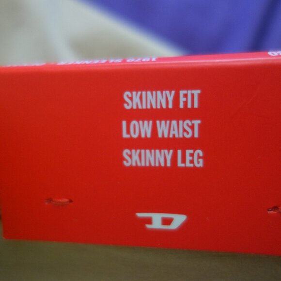 Diesel 1979 Sleenker OENAK W30 L30 Beige Skinny Fit Low Waist Skinny Leg Pants - Picture 15 of 15